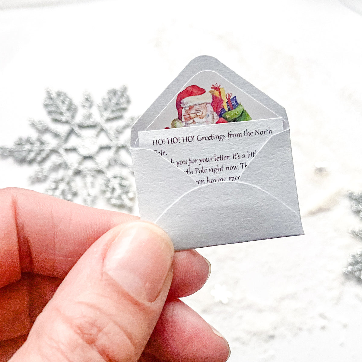 Father Christmas Letter & Magnifying Glass (Non-Personalised)